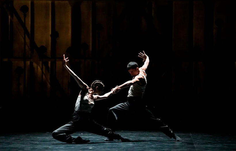 Body and Soul (Heloïse Bourdon, Axel Ibolt). Foto: Julien Benhamou.